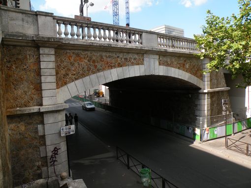  pont enjambant la rue Chevaleret